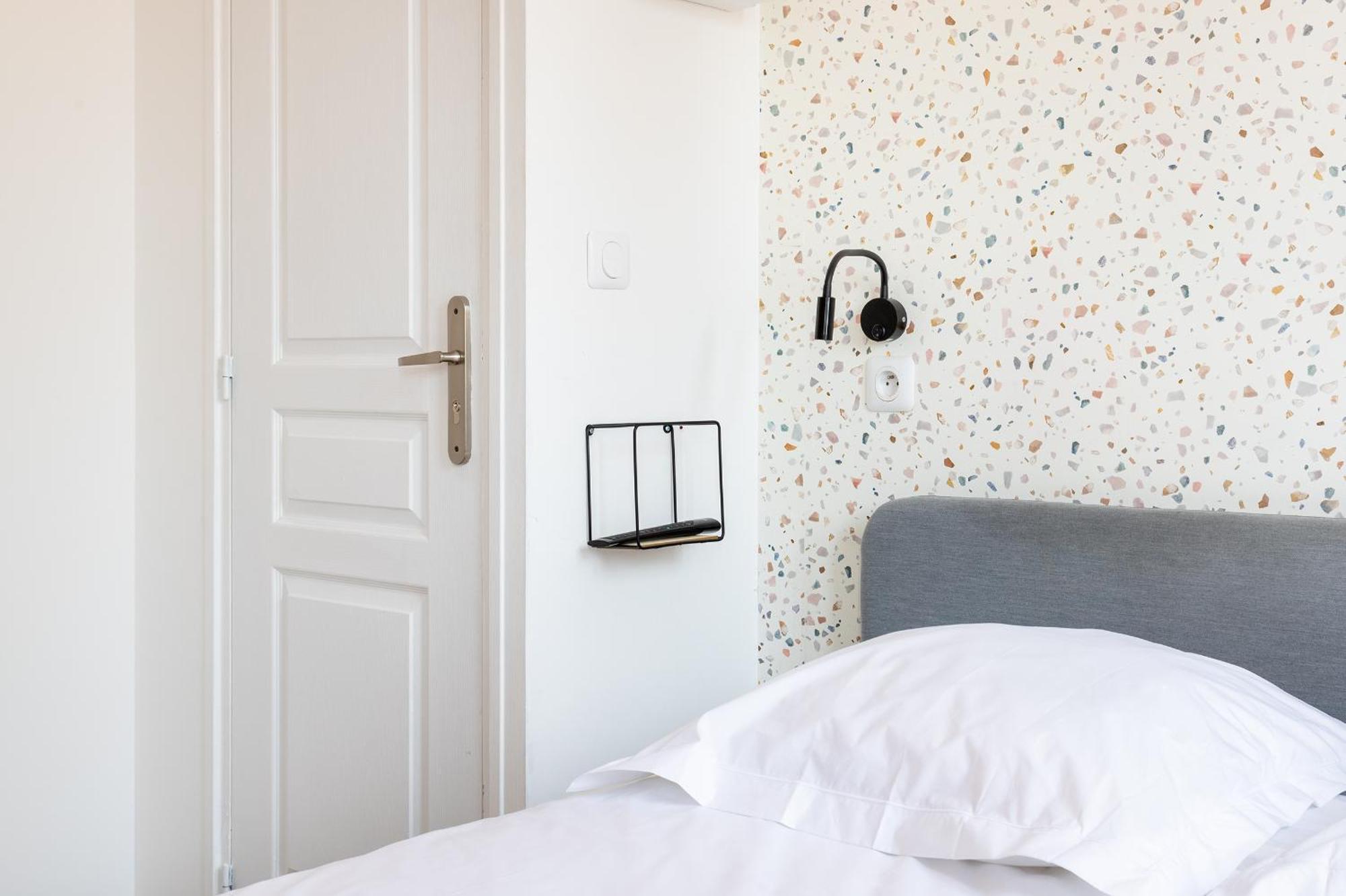 S&K Suite Grande Rue Roubaix - Chambre Spacieuse Et Sdb Privee - Netflix Et Cuisine Exterior photo